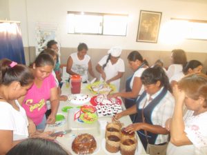 IMG-20171115-WA0054-300x225 Curso de masas navideñas